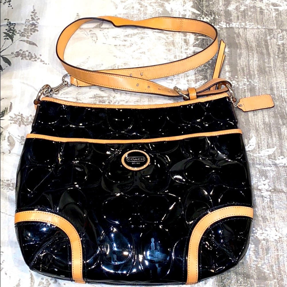 MOVING SALE Coach crossbody black & tan